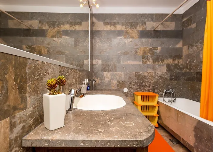 Adria Apartament *