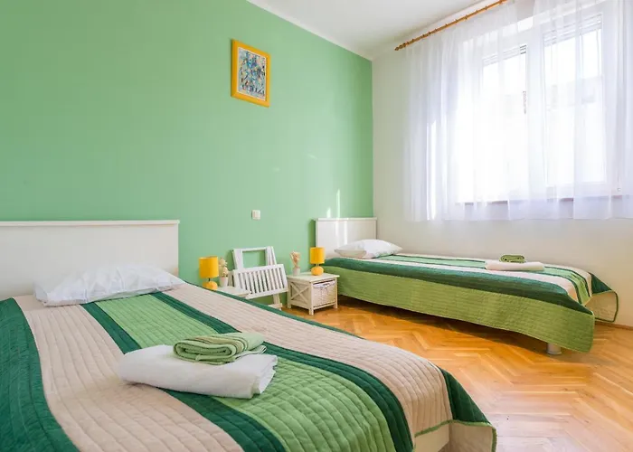 Adria Апартаменты *